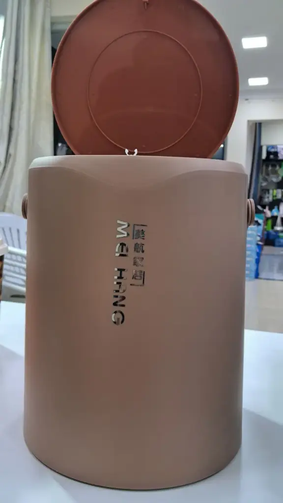 [FVM37378] [FVM37378] PLASTIC DUSTBIN NO.6832